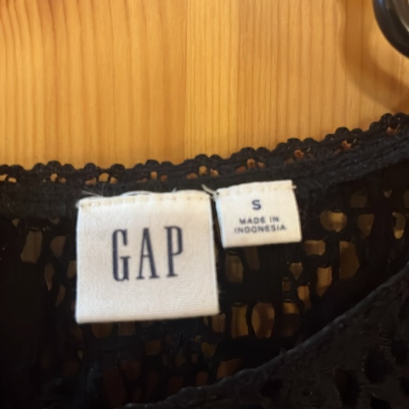 Gap size small. - Picture 3 of 4
